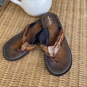 Fenner Nerice Flip Flops  Clarks Collection